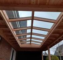 overkapping aan huis met lichtstraat