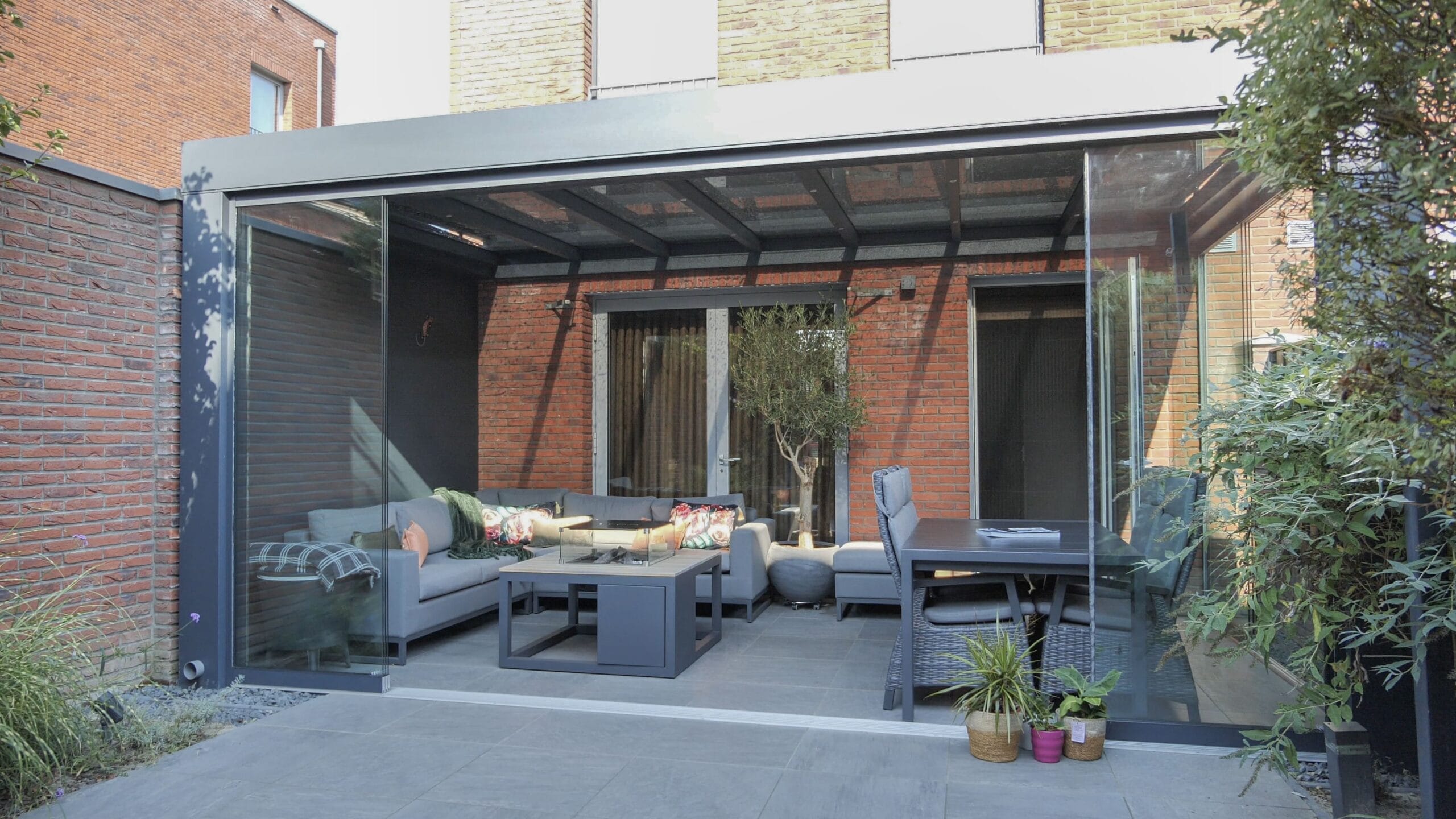 zonwering boven overkapping