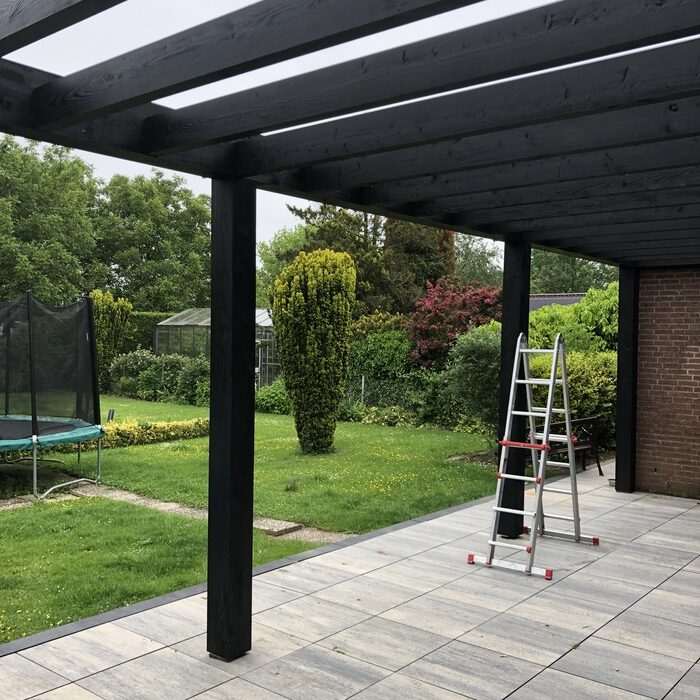 overkapping tuin zwart