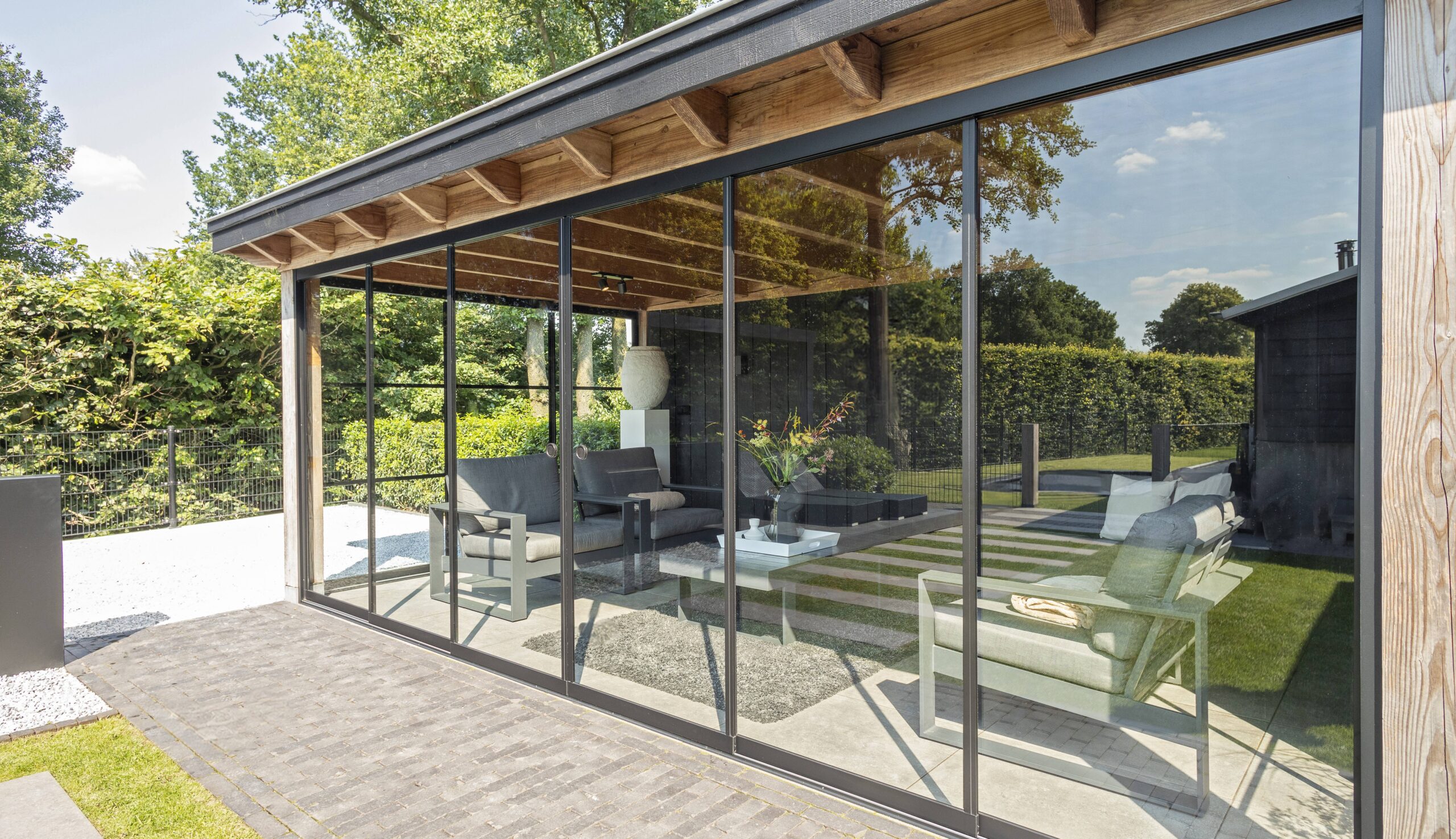 glaswand voor overkapping